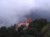 Chin Swee Temple di antara kabut